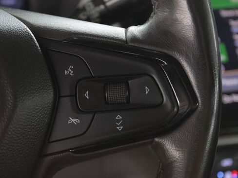 Used 2022 Chevrolet Bolt EUV Premier w/ Sun & Sound Package image 11