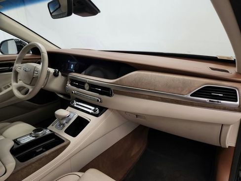 Used 2021 Genesis G90 3.3T Premium image 40