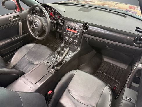 Used 2013 MAZDA MX-5 Miata Grand Touring w/ Premium Pkg RWD image 18