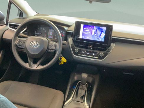 Used 2024 Toyota Corolla LE FWD image 36