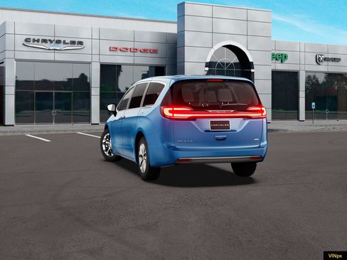 New 2027 Chrysler Pacifica Select AWD/4WD image 5