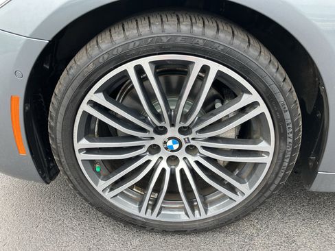 Used 2018 BMW 530i xDrive w/ M Sport Package AWD/4WD image 11