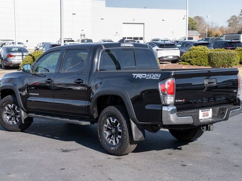 Certified 2023 Toyota Tacoma TRD Off-Road image 3