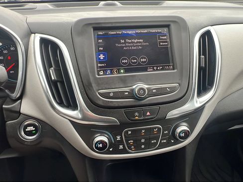 Used 2022 Chevrolet Equinox LT image 17