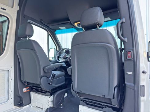 Used 2025 Mercedes-Benz Sprinter 3500 w/ Charging Package, Dashboard image 35