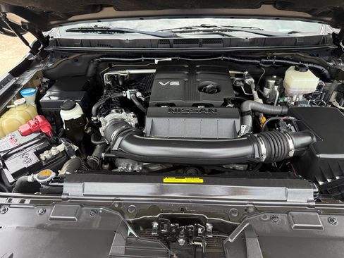 Used 2022 Nissan Frontier SV RWD image 35