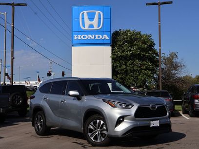 Used 2020 Toyota Highlander XLE