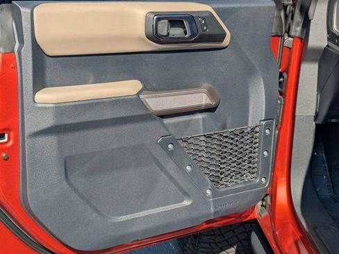 Used 2023 Ford Bronco Wildtrak image 10