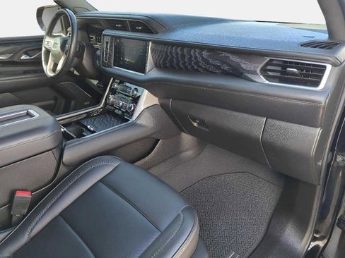 Used 2022 GMC Yukon XL Denali w/ Max Trailering Package image 9