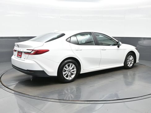 Used 2025 Toyota Camry LE w/ Convenience Package AWD/4WD image 6