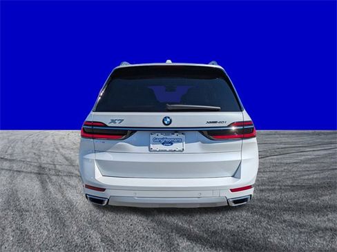 Used 2023 BMW X7 xDrive40i w/ Premium Package image 5