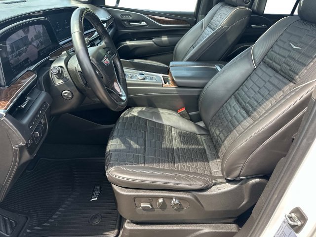 Used 2021 Cadillac Escalade Sport Platinum AWD/4WD image 23