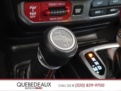 Used 2018 Jeep Wrangler Unlimited Rubicon AWD/4WD image 22