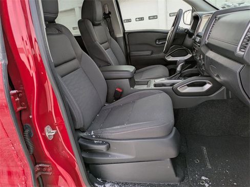 Used 2023 Nissan Frontier SV image 20