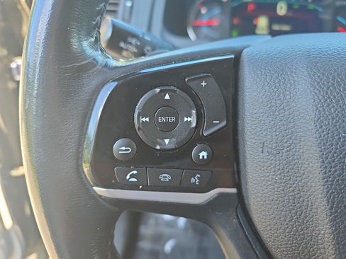 Used 2019 Honda Pilot Touring image 18