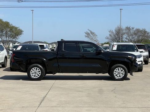 New 2025 Toyota Tacoma SR5 image 3