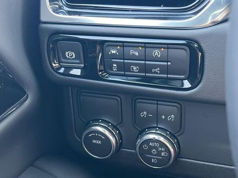 New 2026 GMC Sierra 2500 AT4 w/ AT4 Premium Plus Package image 21