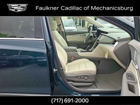 New 2025 Cadillac XT5 Premium Luxury w/ Technology Package image 18