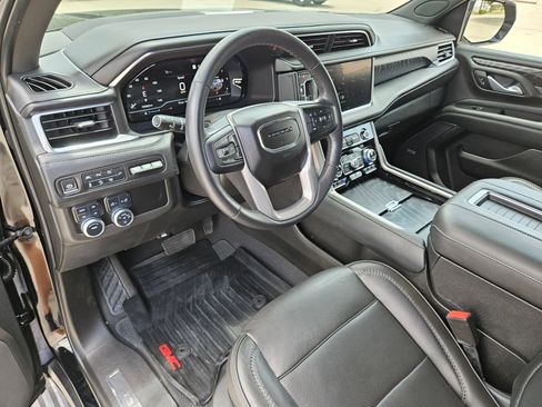 Certified 2022 GMC Yukon Denali AWD/4WD image 10
