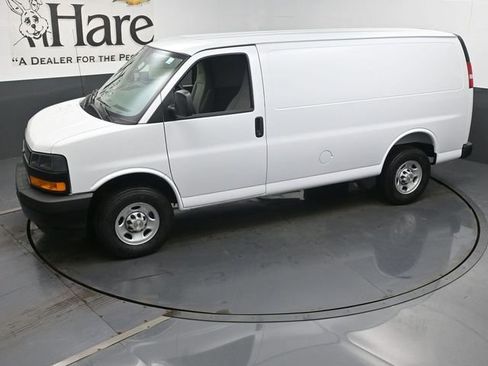 New 2026 Chevrolet Express 2500 image 37
