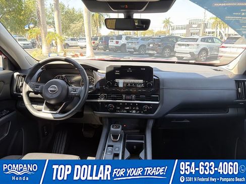 Used 2024 Nissan Pathfinder SL w/ SL Premium Package FWD image 12