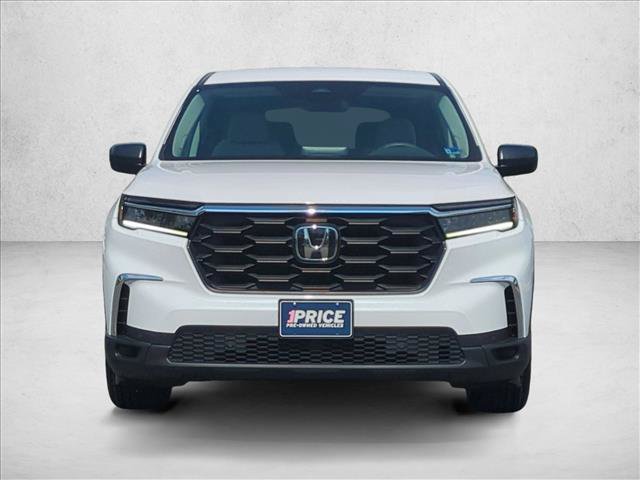 Certified 2023 Honda Pilot LX image 2