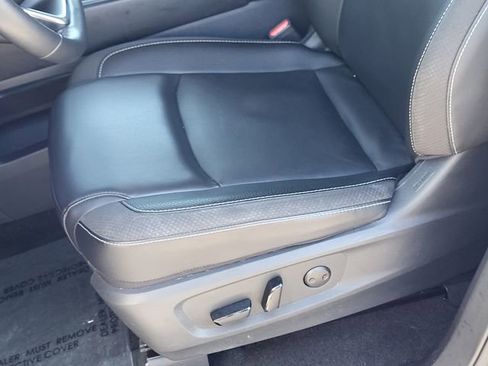 Used 2025 Nissan Pathfinder SL image 21