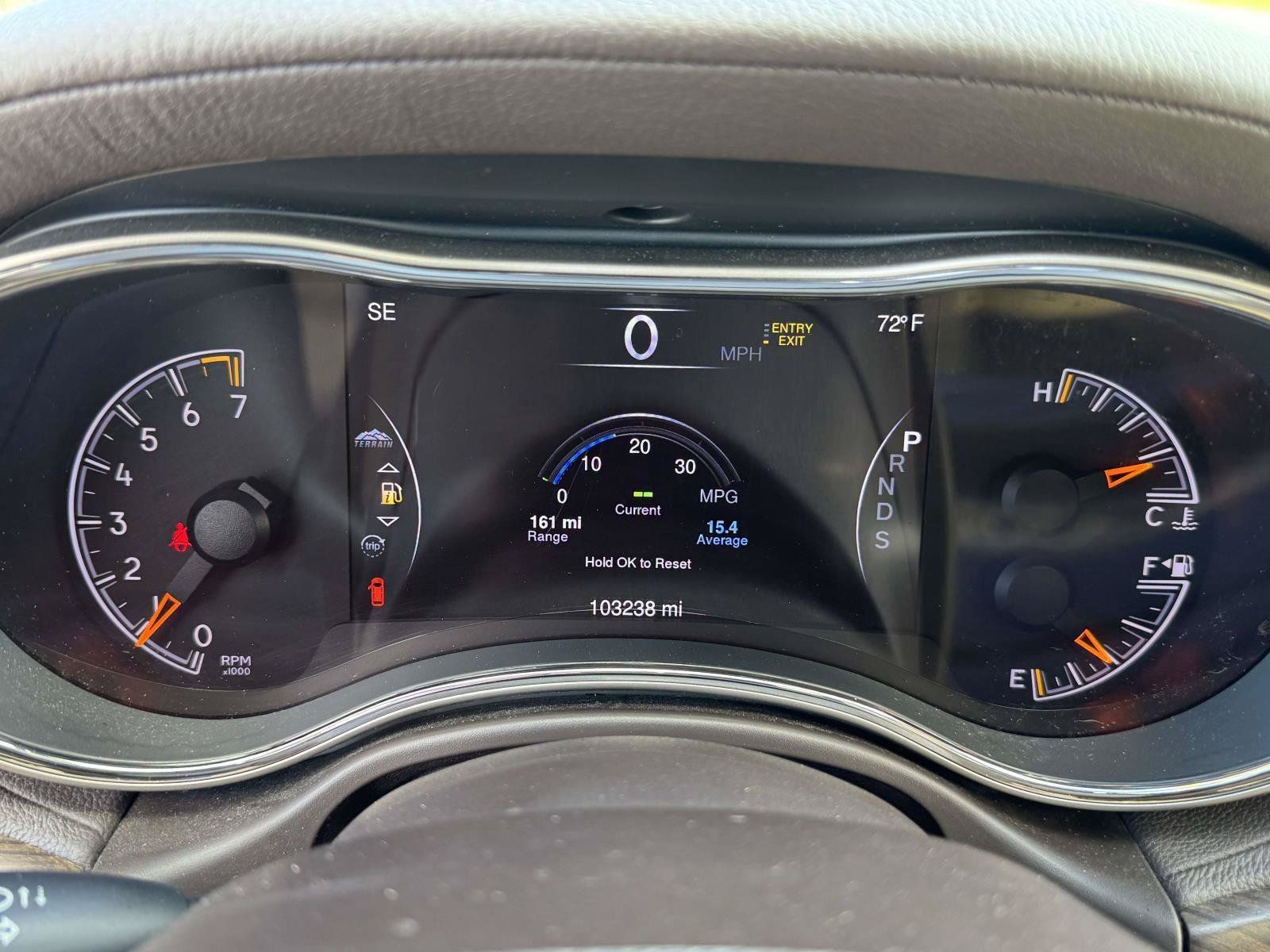 Used 2015 Jeep Grand Cherokee Overland AWD/4WD image 15