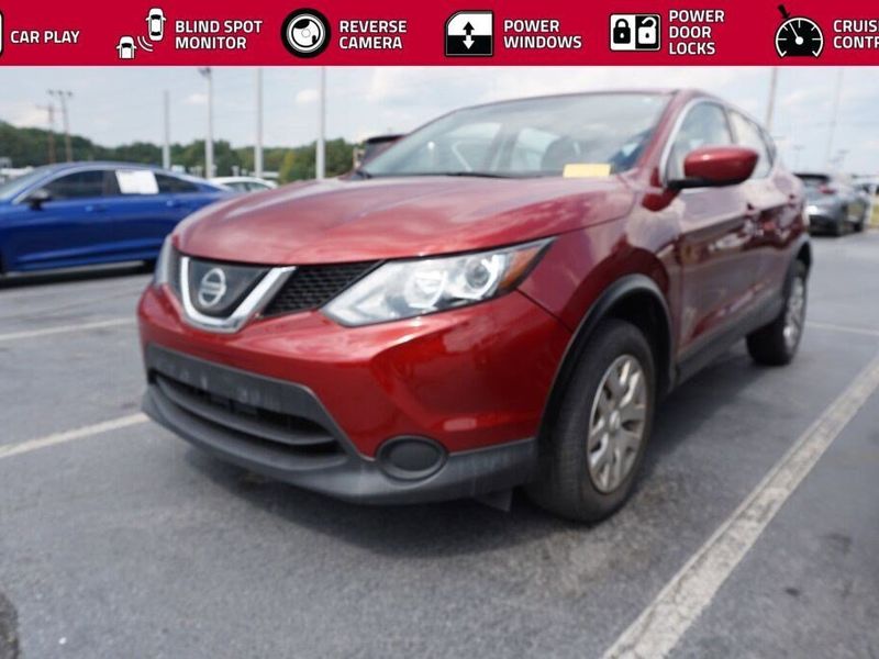 Used 2019 Nissan Rogue Sport S image 1