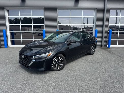 Used 2024 Nissan Sentra SV FWD image 1
