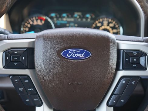 Used 2019 Ford F150 King Ranch w/ FX4 Off-Road Package AWD/4WD image 27
