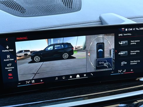 Certified 2025 BMW X7 xDrive40i w/ Executive Package image 32