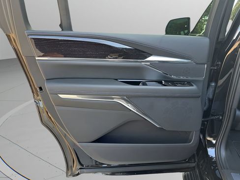 New 2026 Cadillac Escalade IQL Luxury image 17
