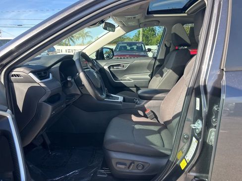 Used 2023 Toyota RAV4 XLE image 9