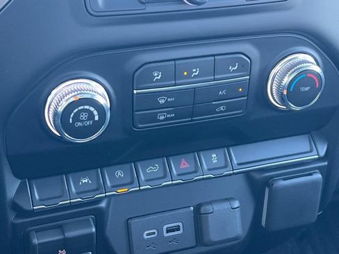 New 2026 GMC Sierra 1500 Pro AWD/4WD image 16