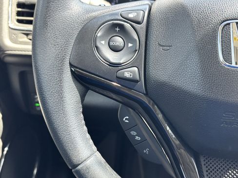 Used 2020 Honda HR-V EX-L image 21