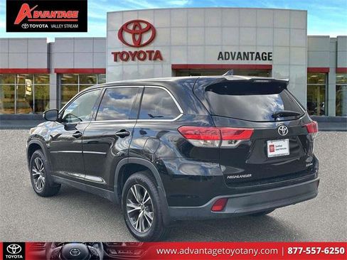 Certified 2019 Toyota Highlander Plus image 10