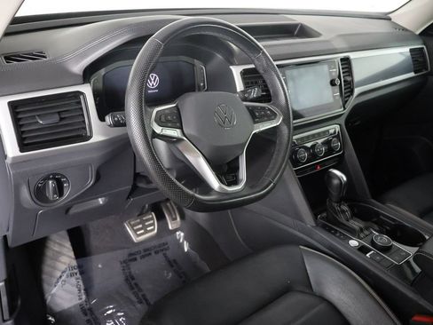 Used 2023 Volkswagen Atlas SEL Premium R-Line AWD/4WD image 30