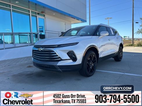 Used 2025 Chevrolet Blazer Premier w/ Driver Confidence II Package image 1