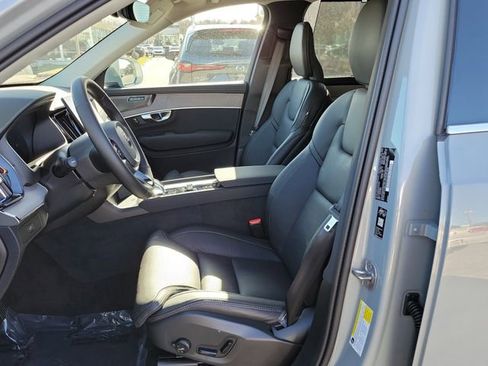 New 2026 Volvo XC90 B6 Ultra w/ Protection Package image 18