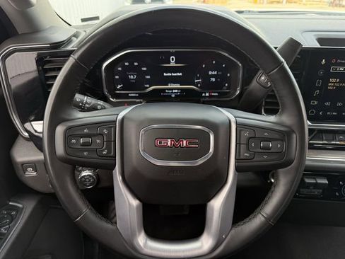 Used 2025 GMC Sierra 1500 SLT AWD/4WD image 13