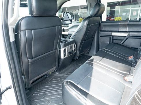Used 2020 Ford F250 Lariat w/ Lariat Ultimate Package AWD/4WD image 28