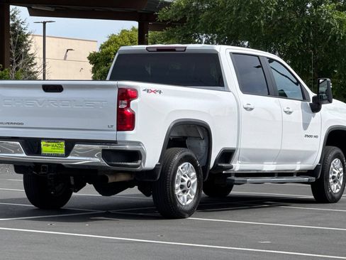 Used 2025 Chevrolet Silverado 2500 LT w/ Convenience Package AWD/4WD image 11