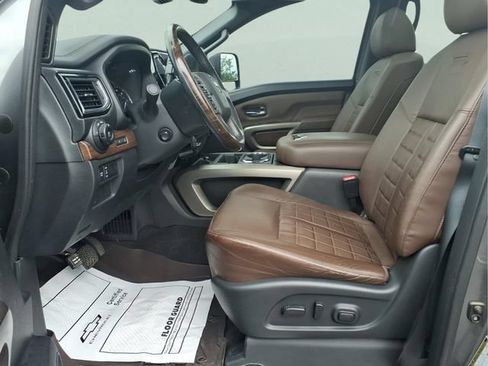 Used 2021 Nissan Titan Platinum Reserve w/ Moonroof Package AWD/4WD image 19
