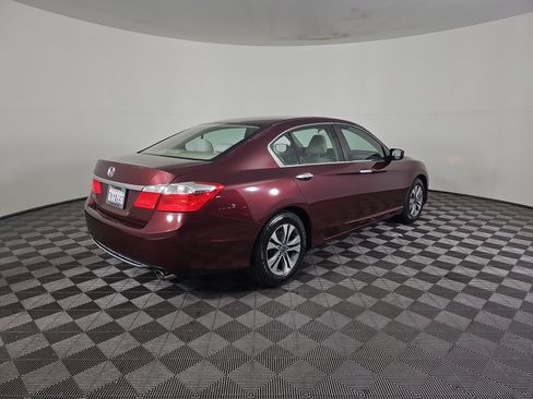 Used 2015 Honda Accord LX image 4