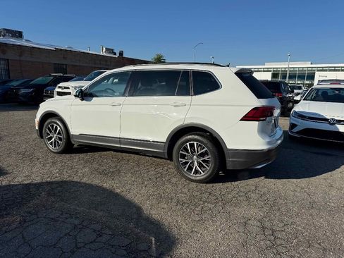 Used 2020 Volkswagen Tiguan SE w/ 3rd Row Seat Package image 2