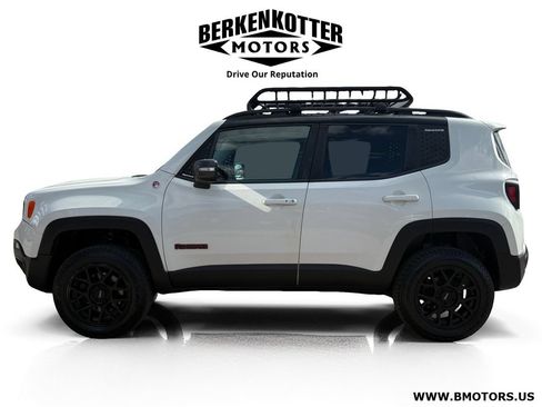 Used 2016 Jeep Renegade Trailhawk AWD/4WD image 6