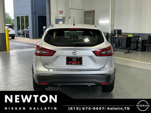 Used 2020 Nissan Rogue Sport S FWD image 5