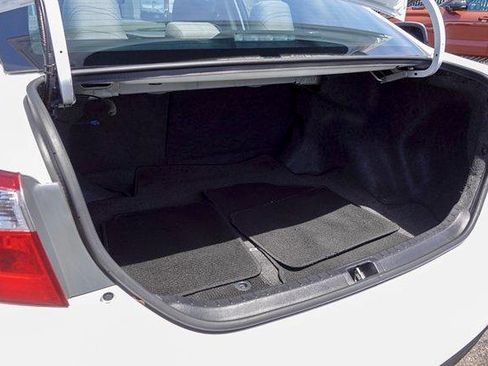 Used 2015 Toyota Corolla L FWD image 22