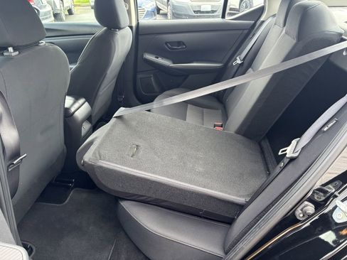 Used 2024 Nissan Sentra SV image 25